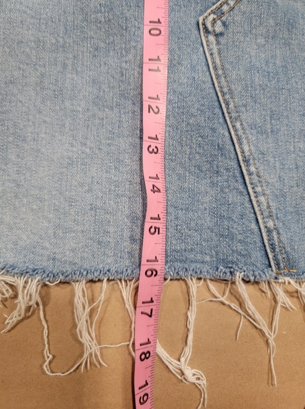 Old Navy Size 10 Blue Denim Distressed Mini Skirt, Raw/Frayed Hem - Picture 6 of 9